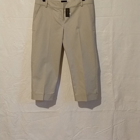 💥5 for$20 NWT The Limited tan cuffed capri pants - Picture 2 of 4